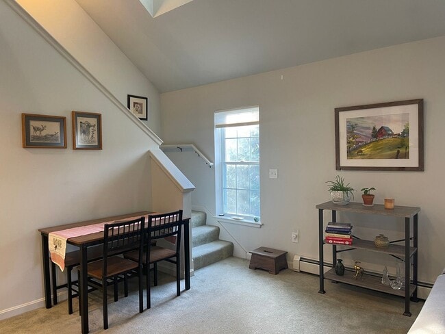 Photo - Furnished One Bedroom, 6 month lease