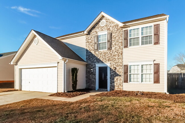 12041 Serenade Ct