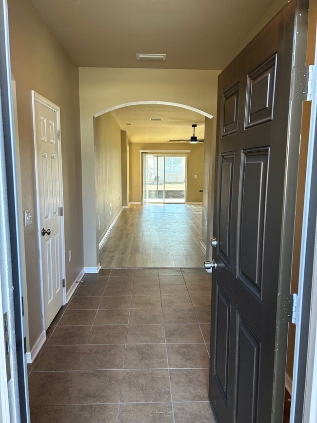 Entrance - 11543 Tangle Creek Blvd