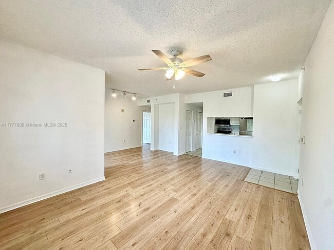 Photo - 2807 Veronia Dr Condo Unit 301