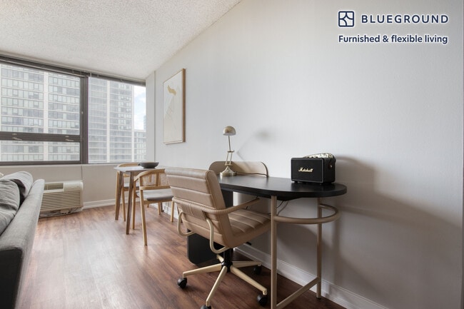 Photo - 1212 S Michigan Ave Unidad FL25-ID1082