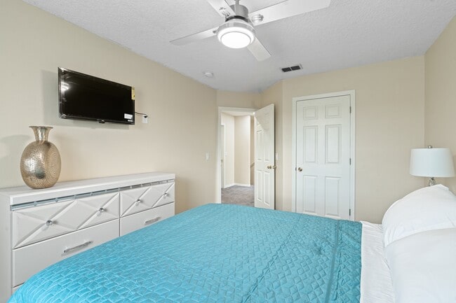 Photo - 2694 Willow Glen Cir
