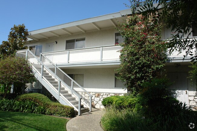 Garden Glen Apartments - Garden Glen Apartments