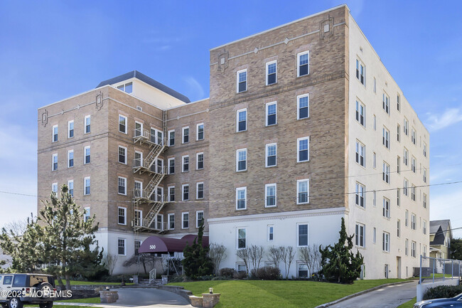 Photo - 500 Deal Lake Dr Unidad 5D Rental