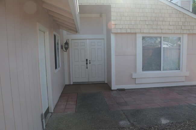 Photo - Sharp Pittsburg 3/2