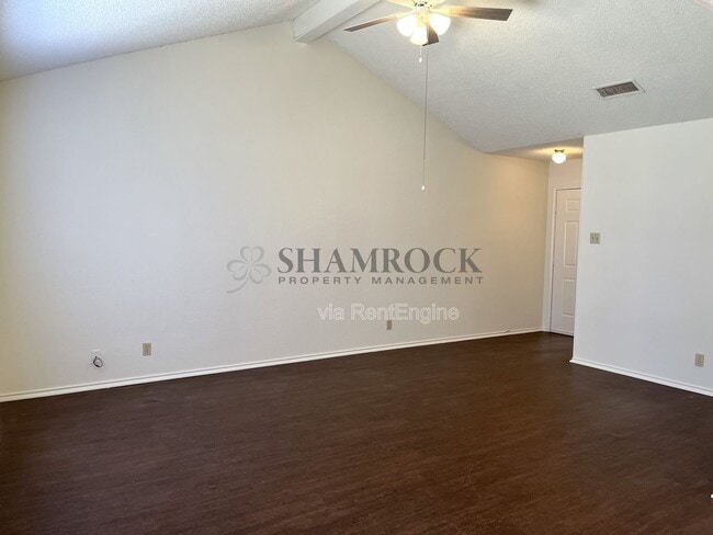 Photo - 214 Kettler Dr