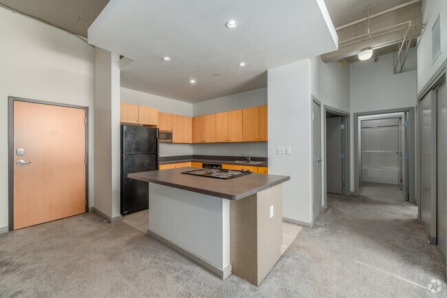 2BR, 1BA - 1,096SF - Kitchen