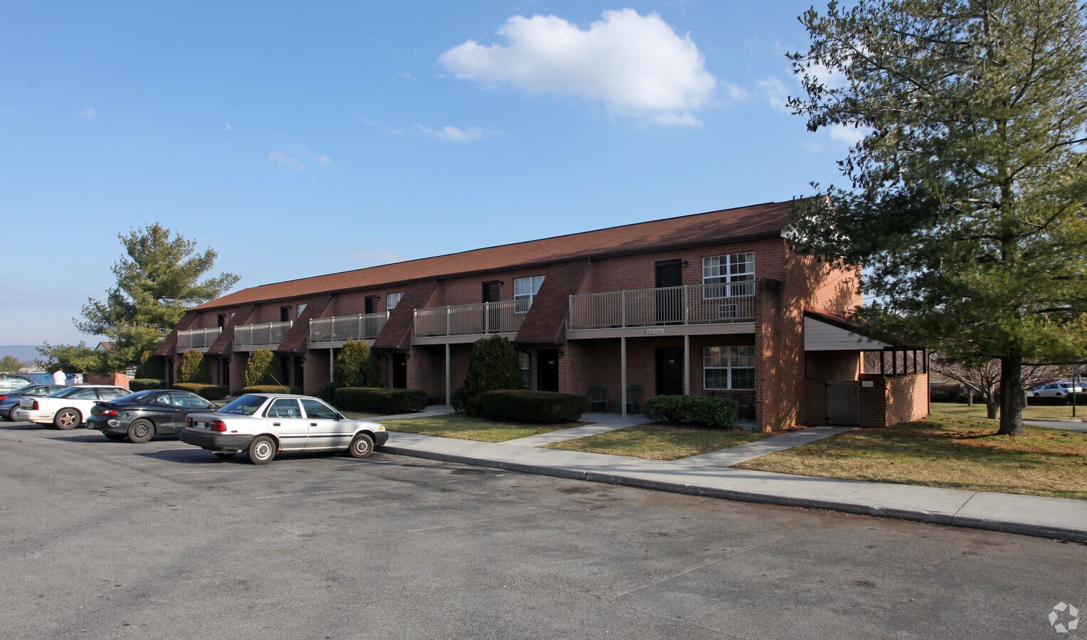 Photo - Willow Spring Farm I Apartments