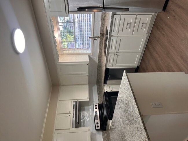 404 Post Oak Blvd