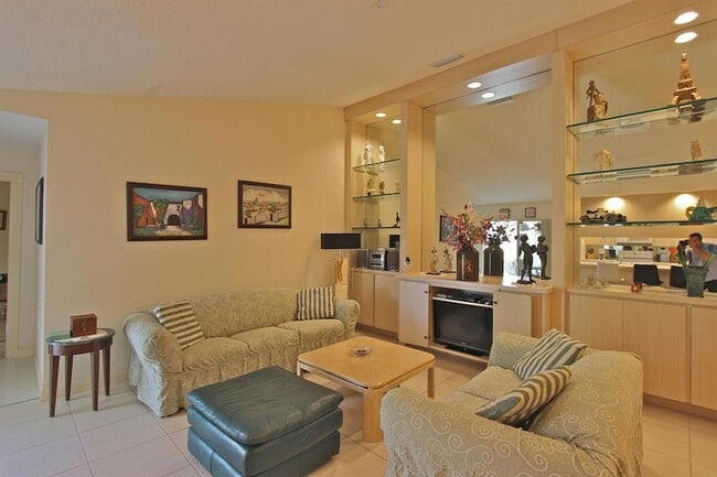 Photo - 10201 Chapman Oak Ct