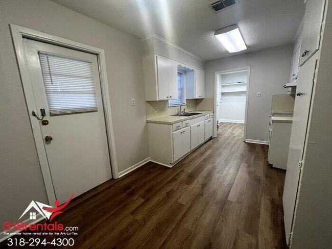 Photo - 4811 Sheryl St