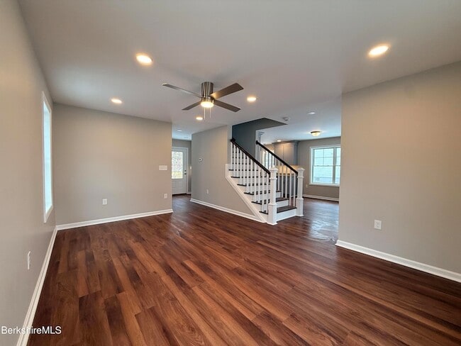 Photo - 40 E Hoosac St