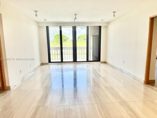 Photo - 90 Edgewater Dr Unit 515