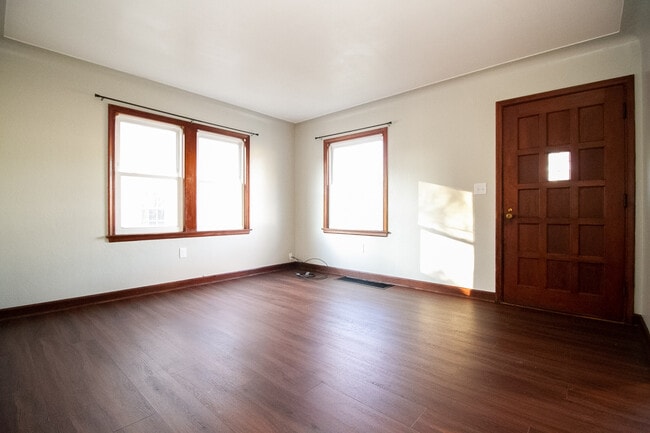423 W Capistrano Ave