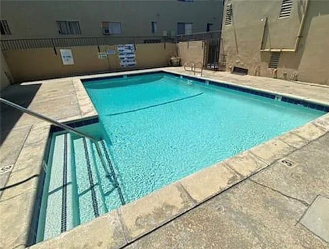 Building Photo - 7925 Vineland Ave Unit 22 Rental