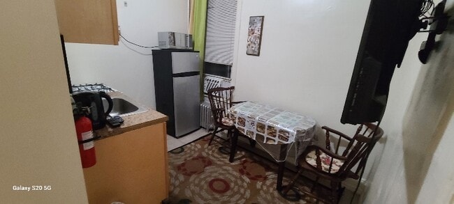 Photo - 524 Timpson Pl Unidad #4