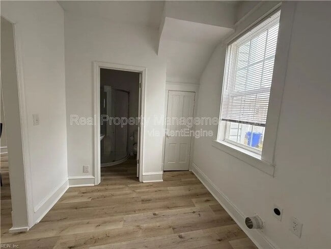 Photo - 1020 23rd St