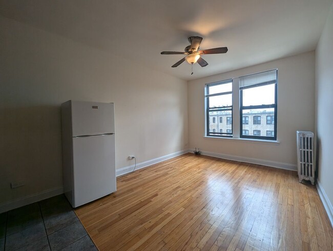 2715 N Milwaukee Ave Unit Spaulding-312