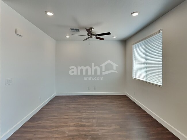 Photo - 17109 W Lawrence Ln