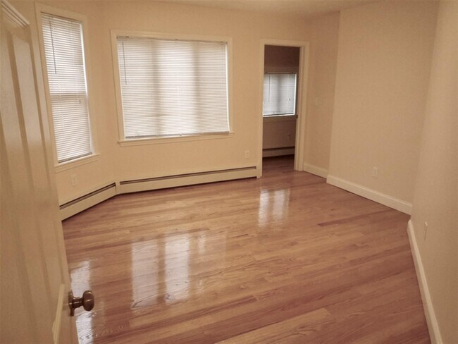 Photo - 217 Willow Ave Unidad 2