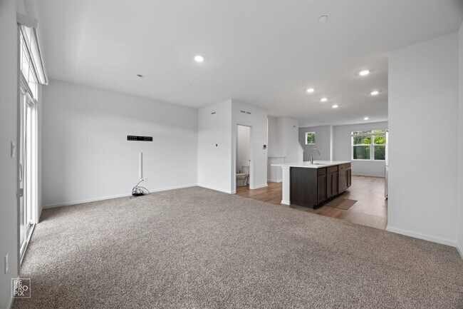 Photo - 2031 Sequoia Ave