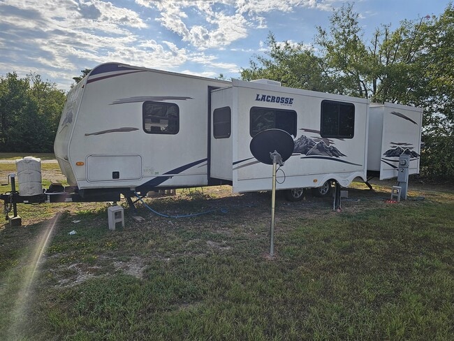 Photo - 3424 FM 13 Unit 2