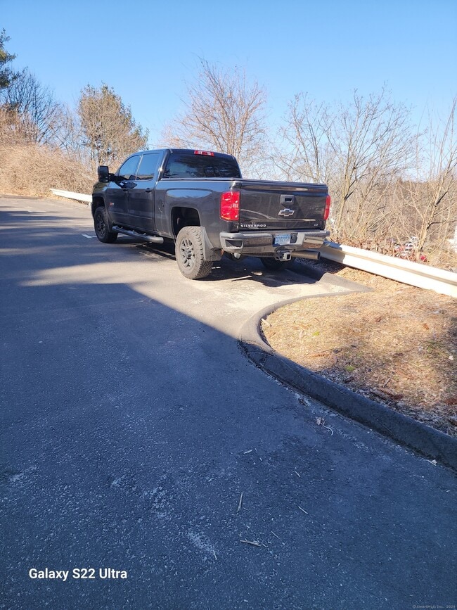 55 Deerwood Ln Condo Unit 2 Condo for Rent in Waterbury, CT