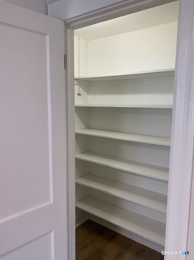 219 Division Ave Unit 2nd floor