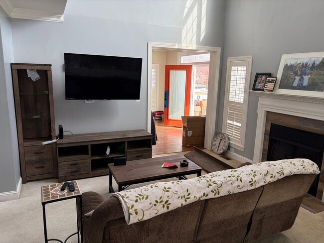 Photo - Spacious 5BR House in Oak City