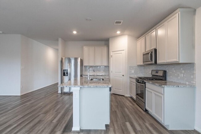Photo - 1605 Gerald Ln