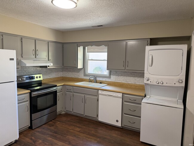 Photo - 3333 Kendale Dr