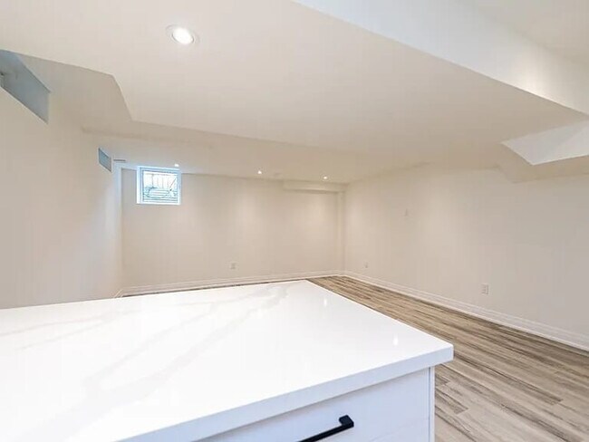 Photo - 32 Conchita St