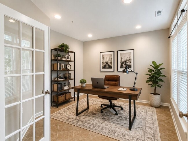 Photo - 1743 Theale Way