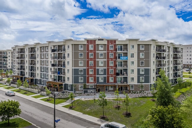 Building Photo - Blackstone Village