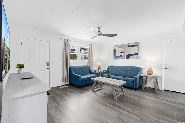 Photo - 409 17th Ave N