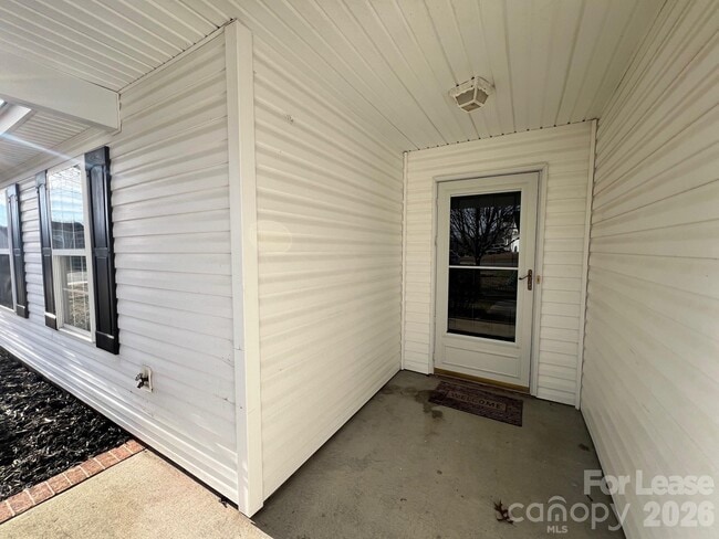 Photo - 2616 Captains Watch Rd NE