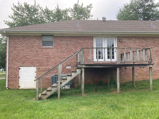 1402 Valleywood Dr Unit B