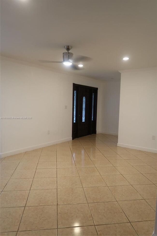 Building Photo - 9710 Sunset Strip Rental