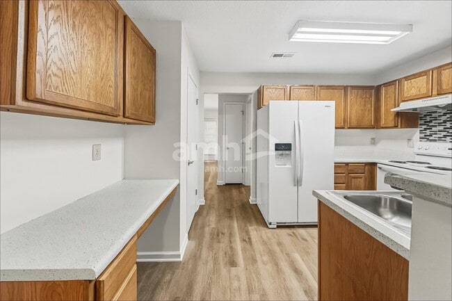 Photo - 5701 Hidden Lake Dr