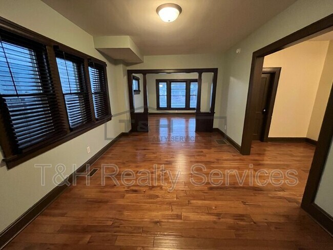 Photo - 932 E Morris St