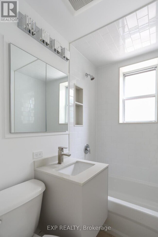 Photo - 73 Balfour Ave Unité Apt 1