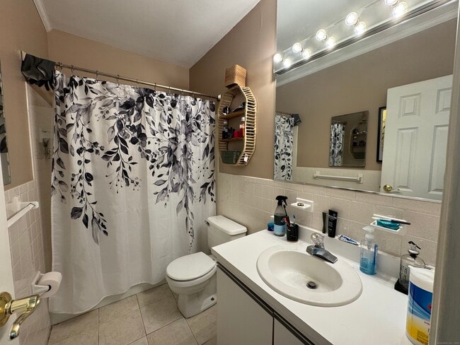 Photo - 21 Balance Rock Rd Unit APT 2