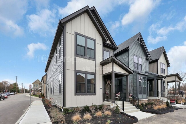 Photo - 105 Encore Park Bend