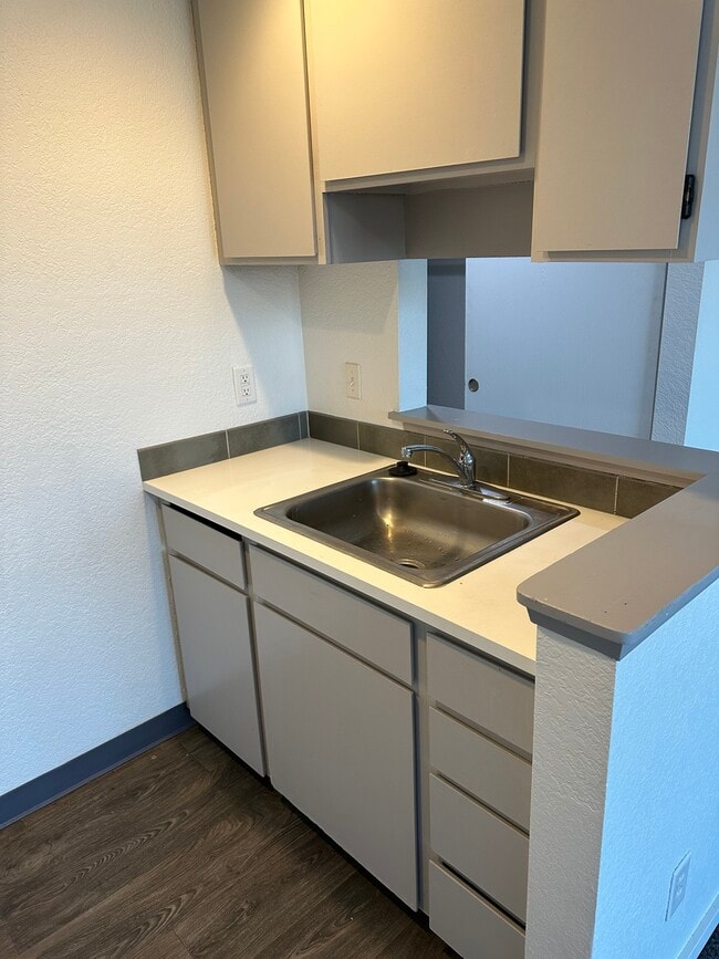 Photo - 922 S 3rd St Unit 8