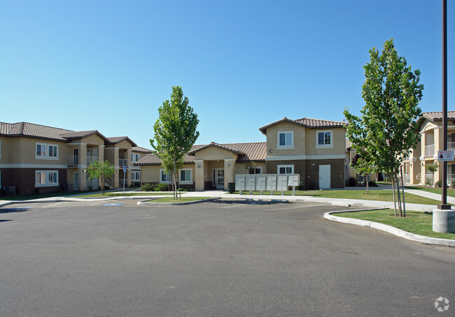 Building Photo - Tuolumne Village Rental