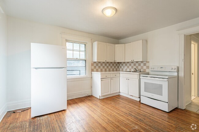 Building Photo - 336 S Goodman St Unit 3 Rental