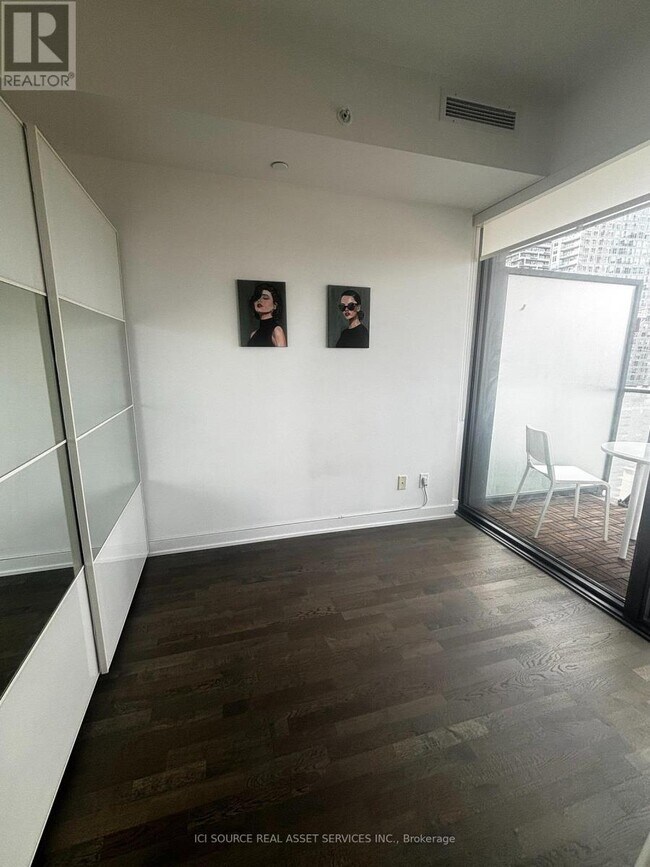 Photo - 185 Roehampton Ave Unit 1304