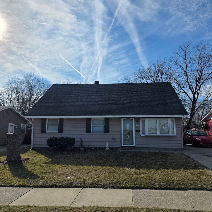 4 bedroom, 2 Bath...YES PLEASE!!!!! - 4 bedroom, 2 Bath...YES PLEASE!!!!!