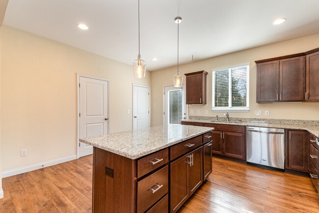 Photo - 487 S Arlington Rd