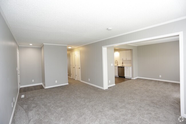 2BR, 2BA - Renovated_1180 SF